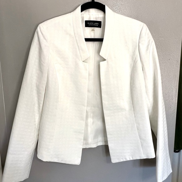 Black Label by Evan-Piccone size 6   16 inches wide by 22 inches long. - Picture 1 of 9